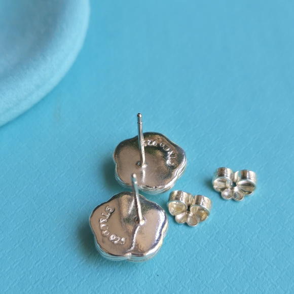 Tiffany & Co Vintage Flower Knot Celtic Weave Earrings - Picture 2 of 8